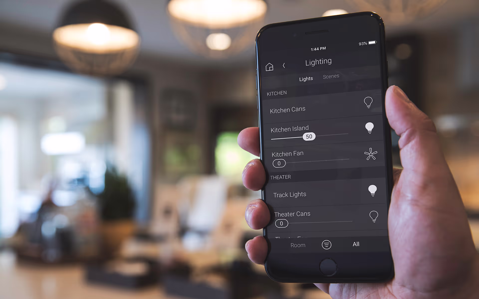 Ligthing control on iphone