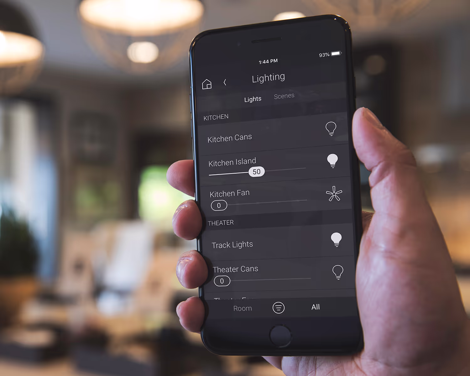 Ligthing control on iphone